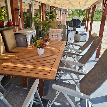 Mansion House, Your Private Paradise Near Prague Villa *
